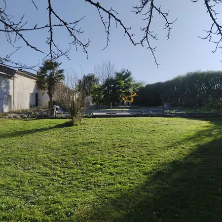 Domaine La Belle Charentaise Apartment